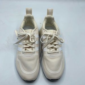 Adidas women’s size 8 MULTIX shoes